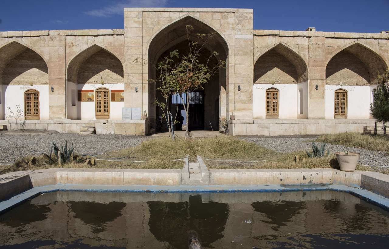 مناطق بیابانی