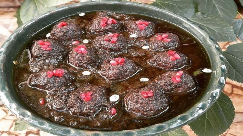 غذای ایرانی با انار