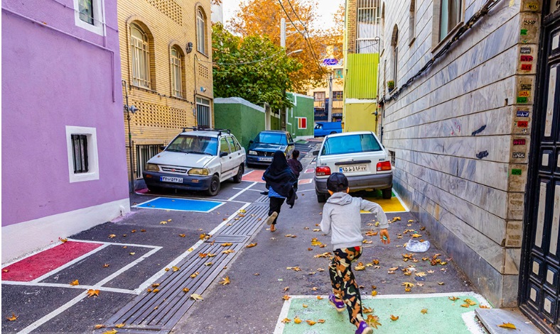 خوشرنگ ترین کوچه تهران خوشرنگ ترین کوچه تهران