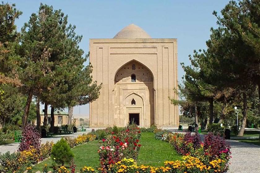 جاهای دیدنی توس جاهای دیدنی توس