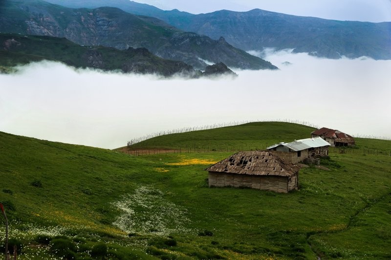 لوکیشن جذاب دریای ابر لوکیشن جذاب دریای ابر