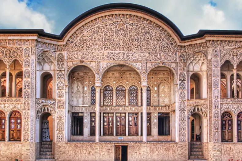 ایوان در معماری ایرانی