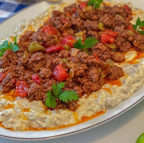 علی نازک