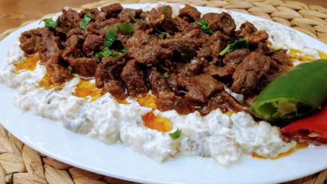 علی نازک