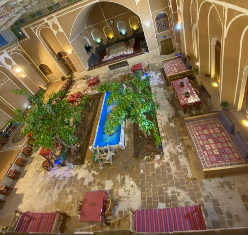 اقامتگاه بومگردی دادمهر یزد