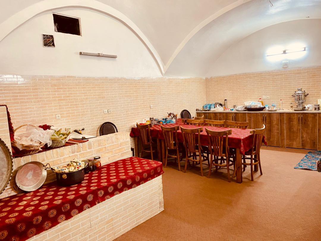 اقامتگاه بومگردی دادمهر یزد