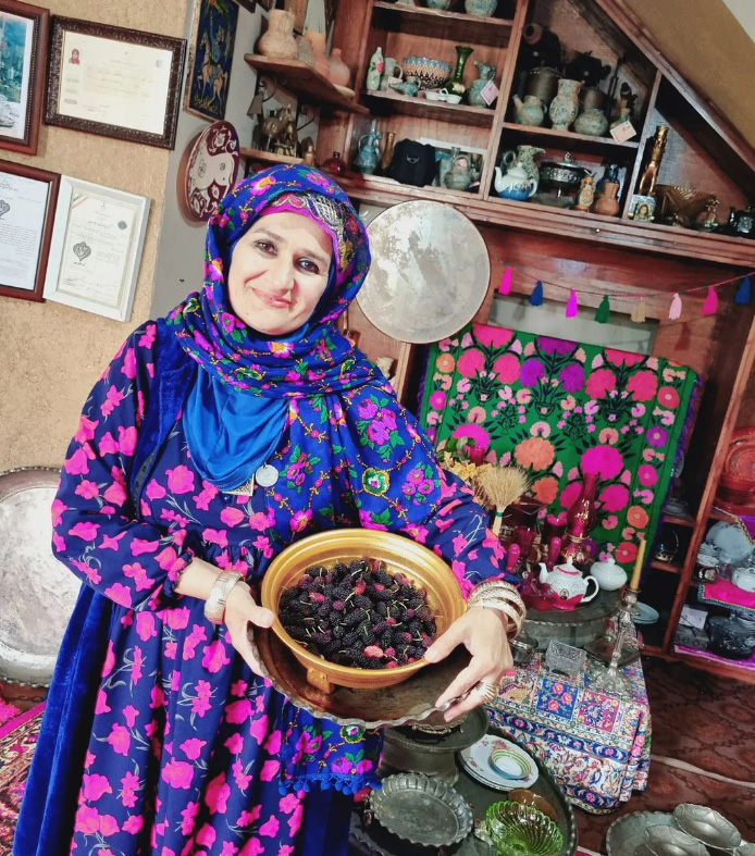 اقامتگاه بومگردی ننه گل ابرو هچیرود