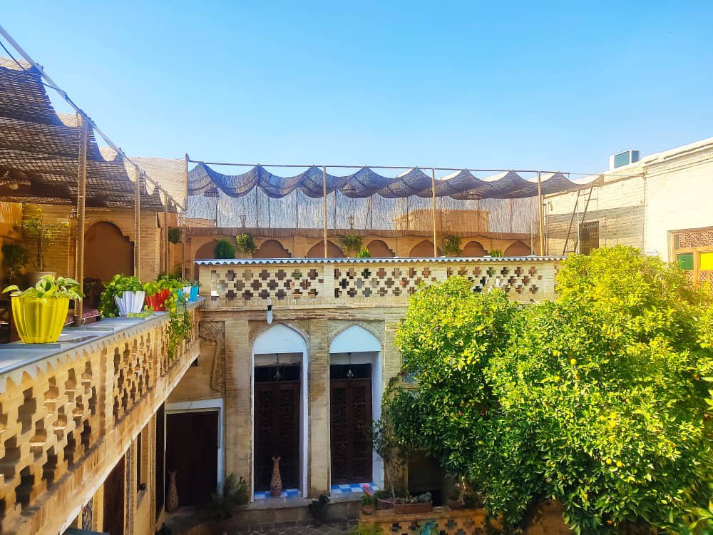 اقامتگاه سنتی آبان شیراز اقامتگاه سنتی آبان شیراز