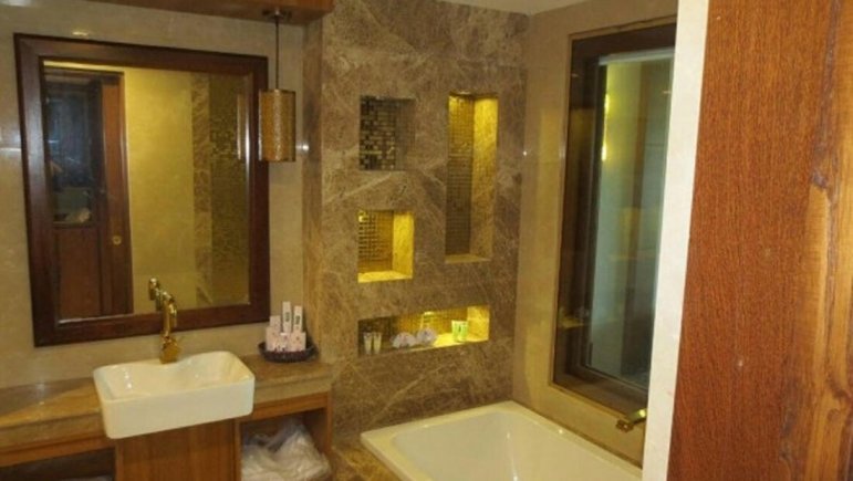 هتل پارسیان آزادی خزر هتل پارسیان آزادی خزر