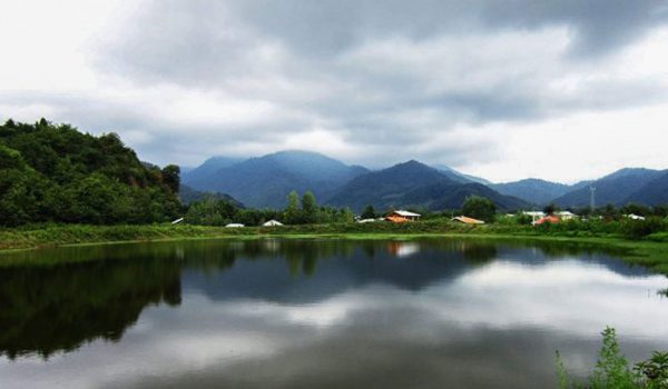 تالاب نرگستان صومعه سرا