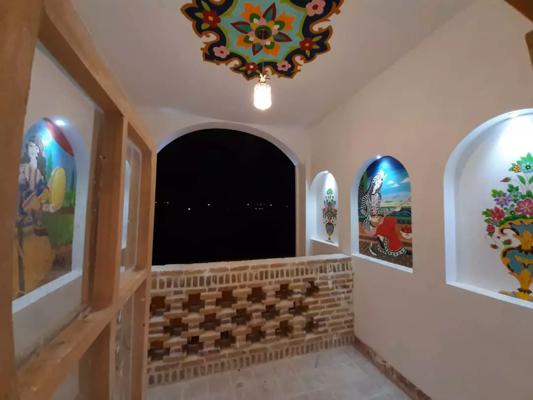 اقامتگاه بومگردی شمس العماره باغستان اقامتگاه بومگردی شمس العماره باغستان