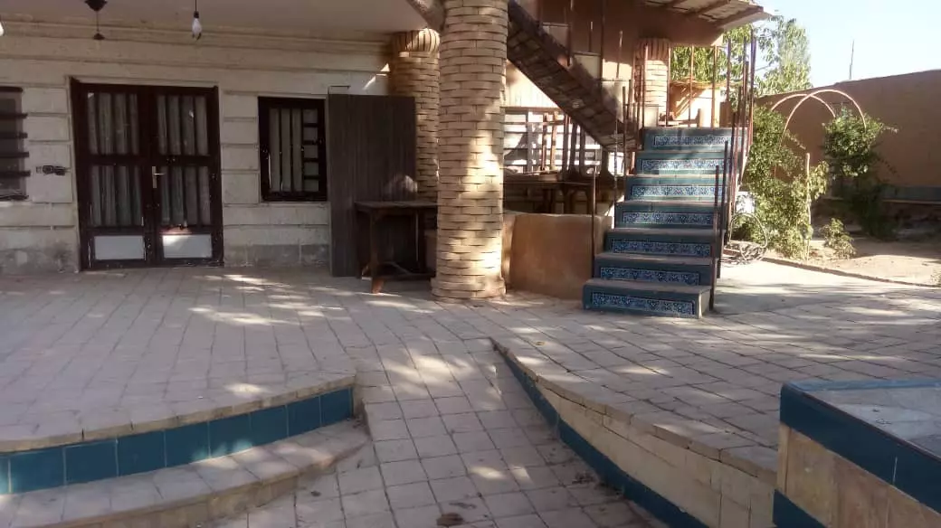 اقامتگاه بومگردی نسترن بافت اقامتگاه بومگردی نسترن بافت