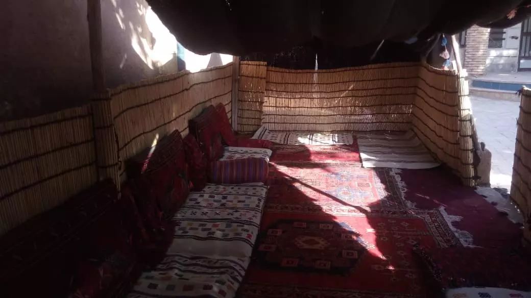 اقامتگاه بومگردی نسترن بافت اقامتگاه بومگردی نسترن بافت