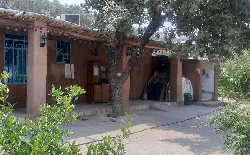 اقامتگاه بومگردی کی قباد دهدز