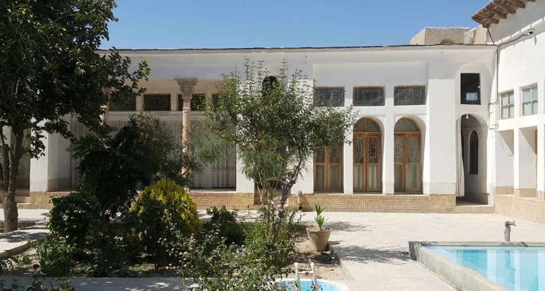 خانه مویدی زفره فلاورجان خانه مویدی زفره فلاورجان
