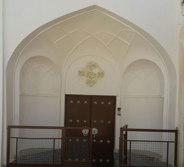 خانه مویدی زفره فلاورجان خانه مویدی زفره فلاورجان