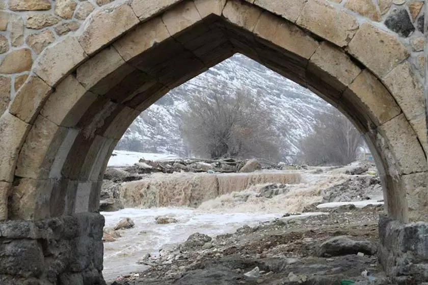 پل پنج چشمه ماکو