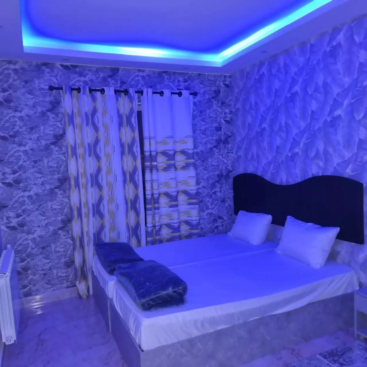 هتل آپارتمان مازیار بندرانزلی