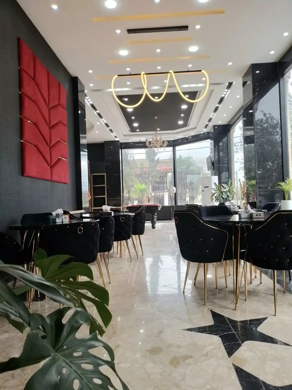 هتل آپارتمان مازیار بندرانزلی