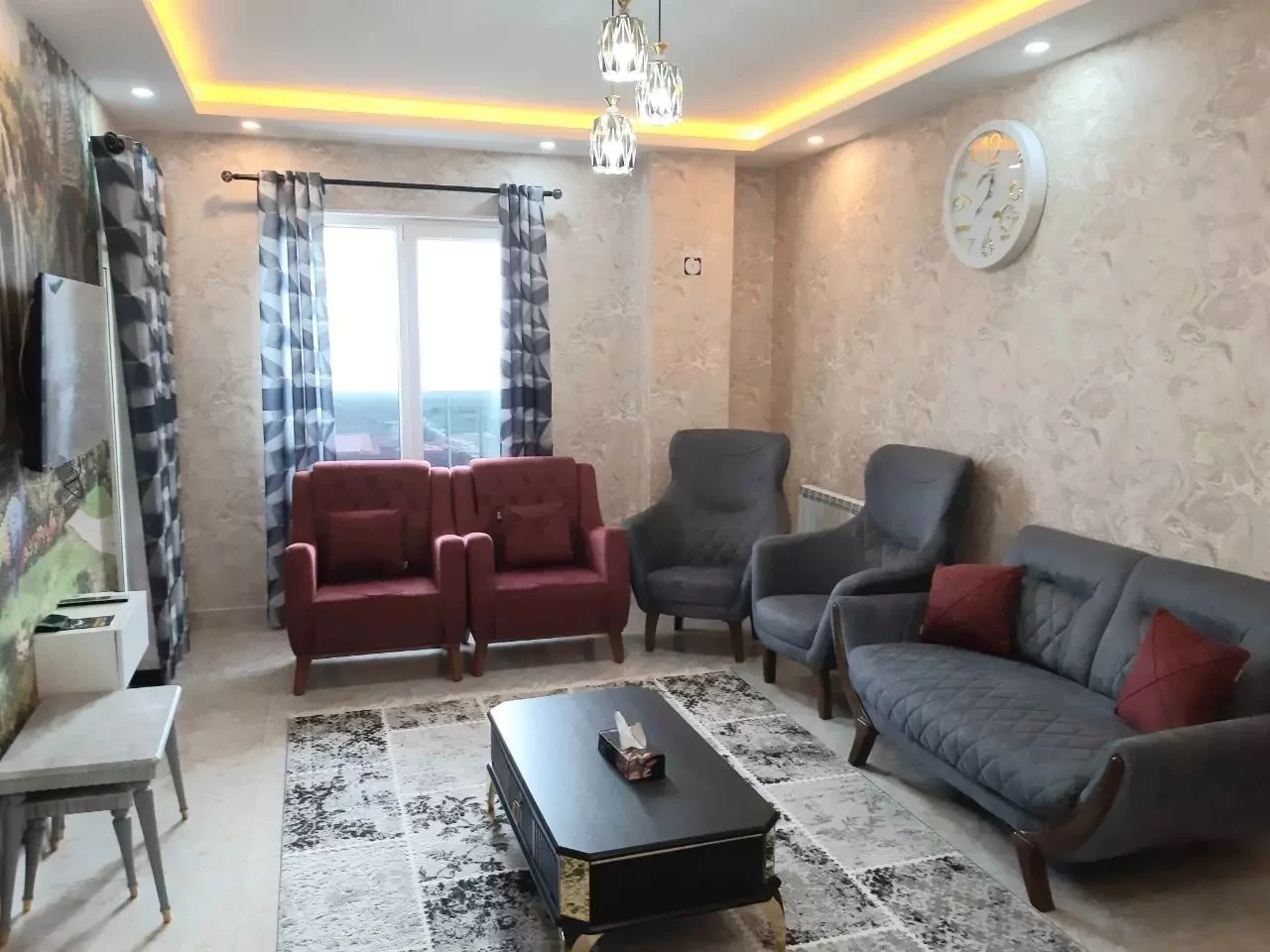 هتل آپارتمان مازیار بندرانزلی