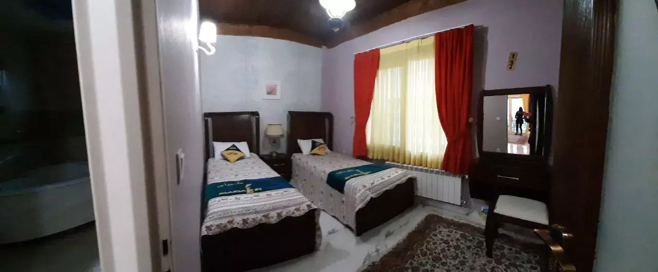 هتل مدائن بندرانزلی