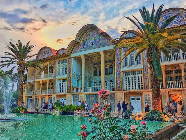 جاهای دیدنی شیراز در تابستان