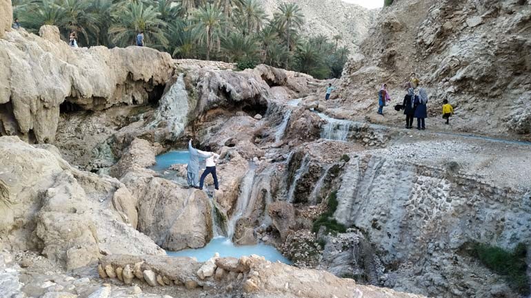 چشمه آبگرم گنو چشمه آبگرم گنو