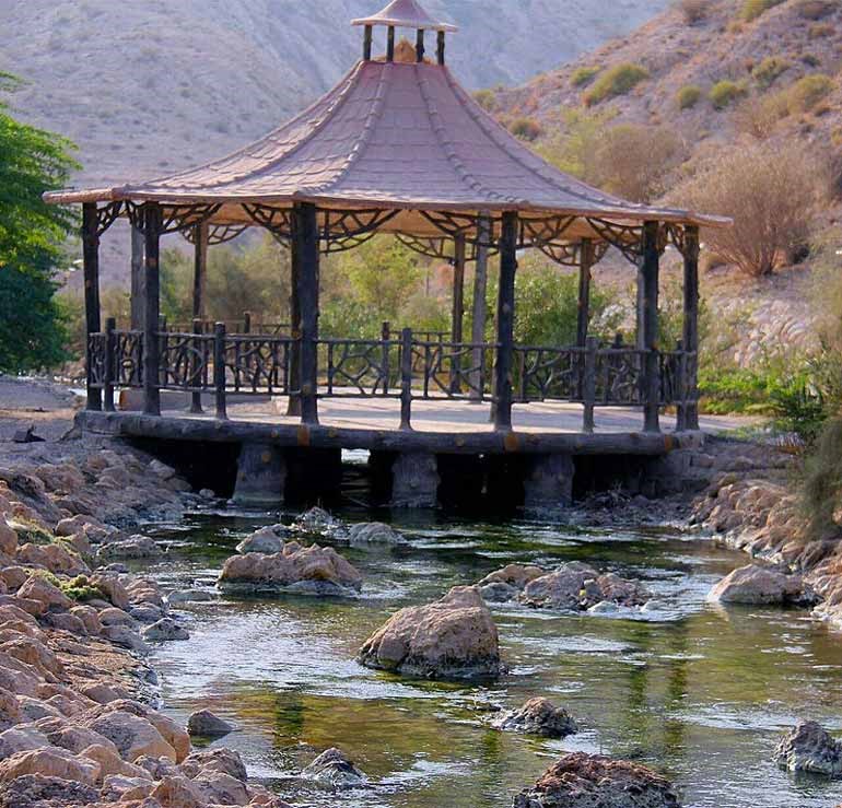چشمه آبگرم گنو چشمه آبگرم گنو