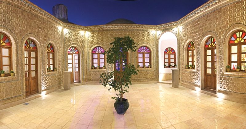 اکونو موزه بانو حیاتی کرمان 