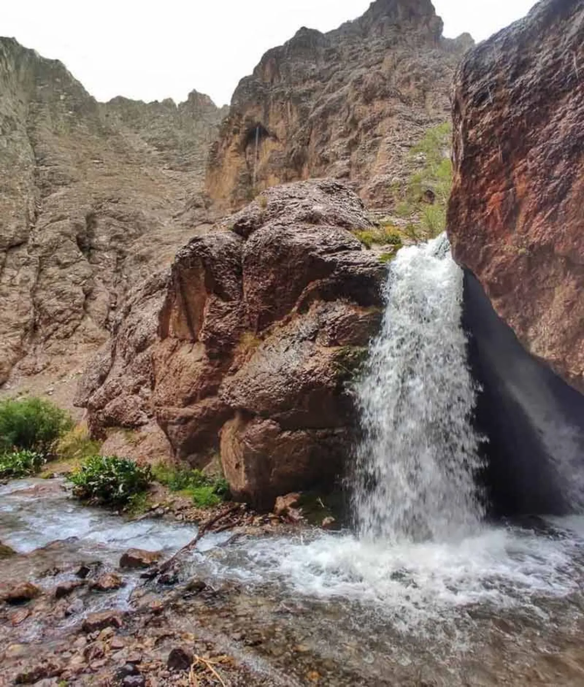 آبشار آبنیک آبشار آبنیک