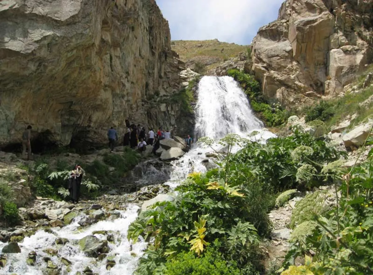آبشار شکرآب آبشار شکرآب