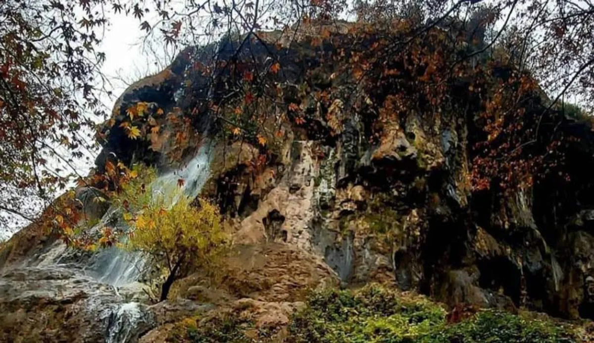 آبشار کمرد آبشار کمرد