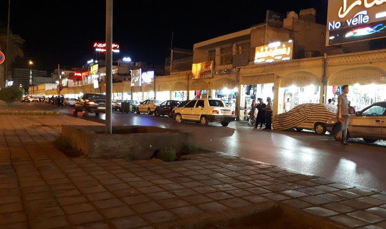 بازار لاری ها و اوزی ها