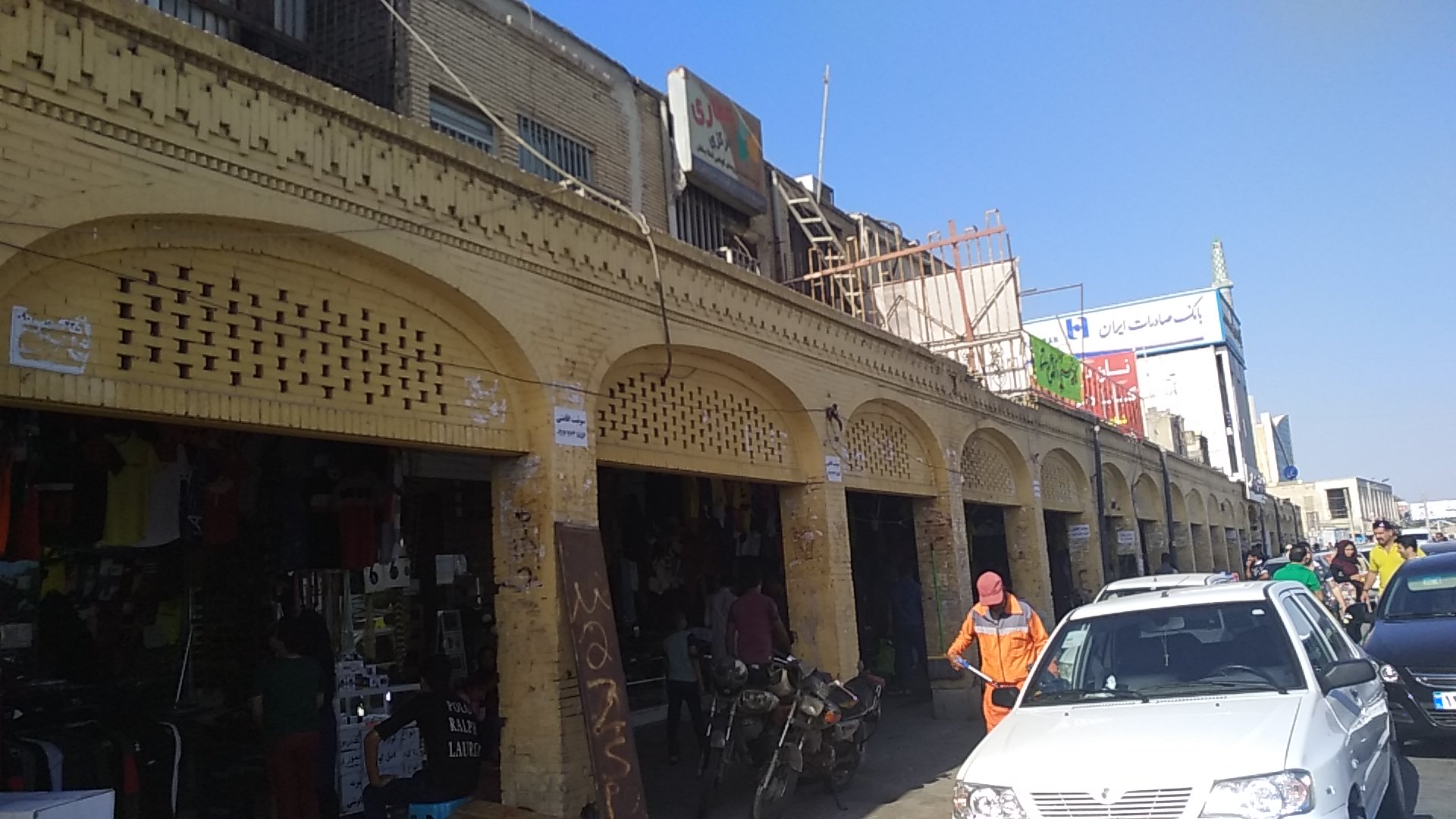 بازار لاری ها و اوزی ها