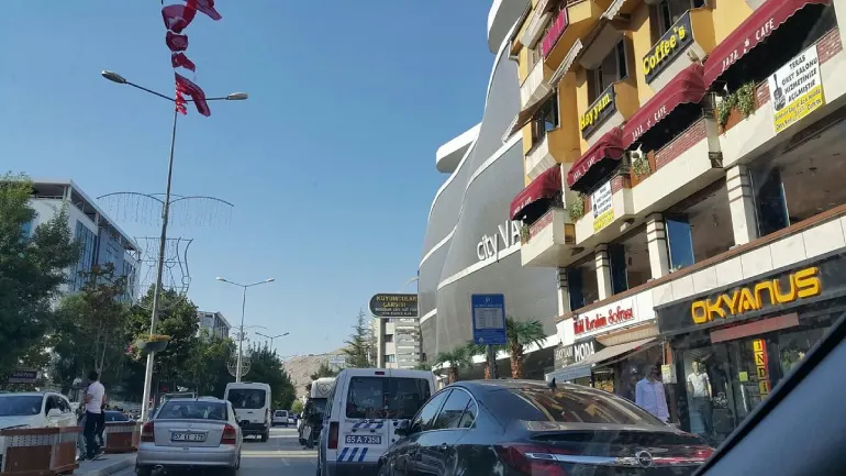 خیابان جمهوریت خیابان جمهوریت