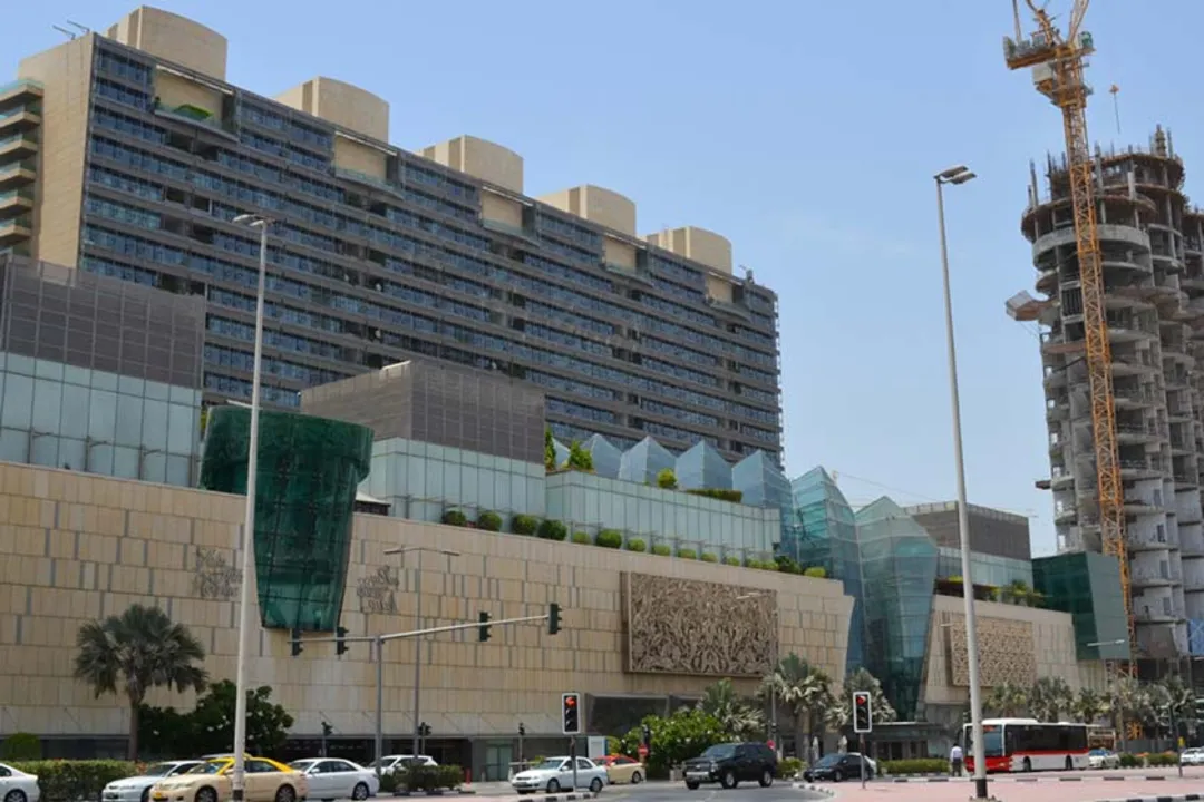 مرکز خرید برجمان