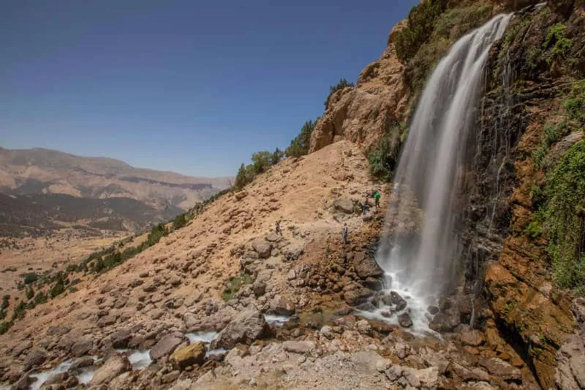 آبشار چکان آبشار چکان