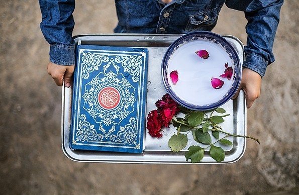 ریختن آب پشت مسافر ریختن آب پشت مسافر