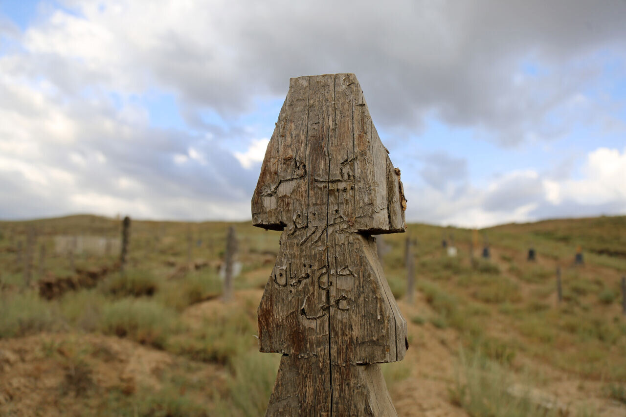 قبرستان چوبی باغلق