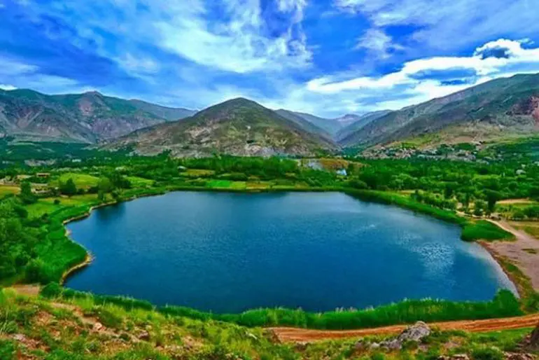 دریاچه گهر