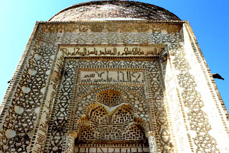 برج سه گنبد ارومیه برج سه گنبد ارومیه