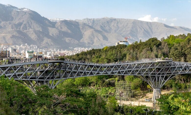 پل طبیعت تهران 