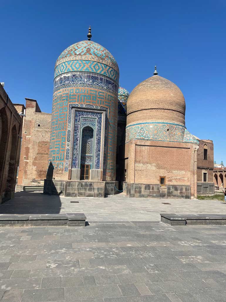 بقعه و موزه شیخ صفیالدین اردبیلی بقعه و موزه شیخ صفیالدین اردبیلی