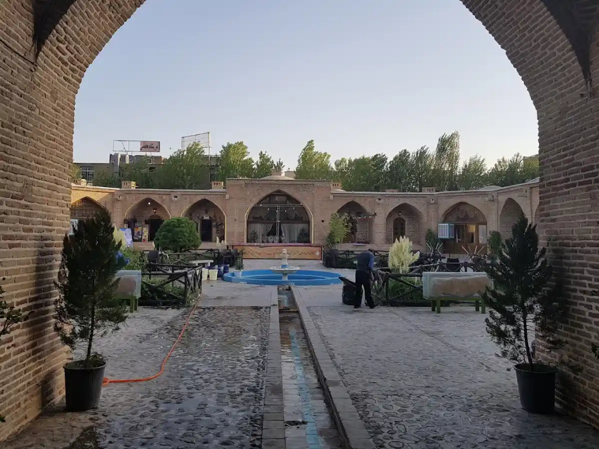 کاروانسرای شاه عباسی کرج