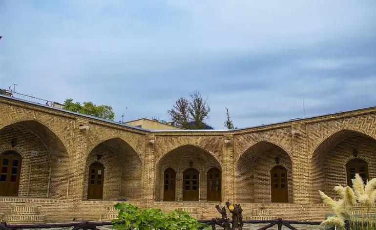 کاروانسرای شاه عباسی کرج