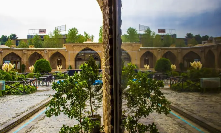 کاروانسرای شاه عباسی کرج