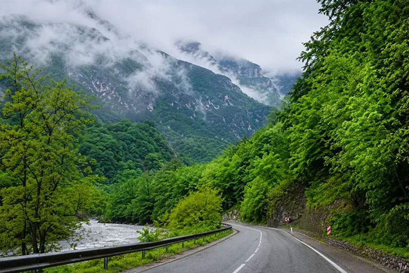 سفر با خودرو شخصی به رشت